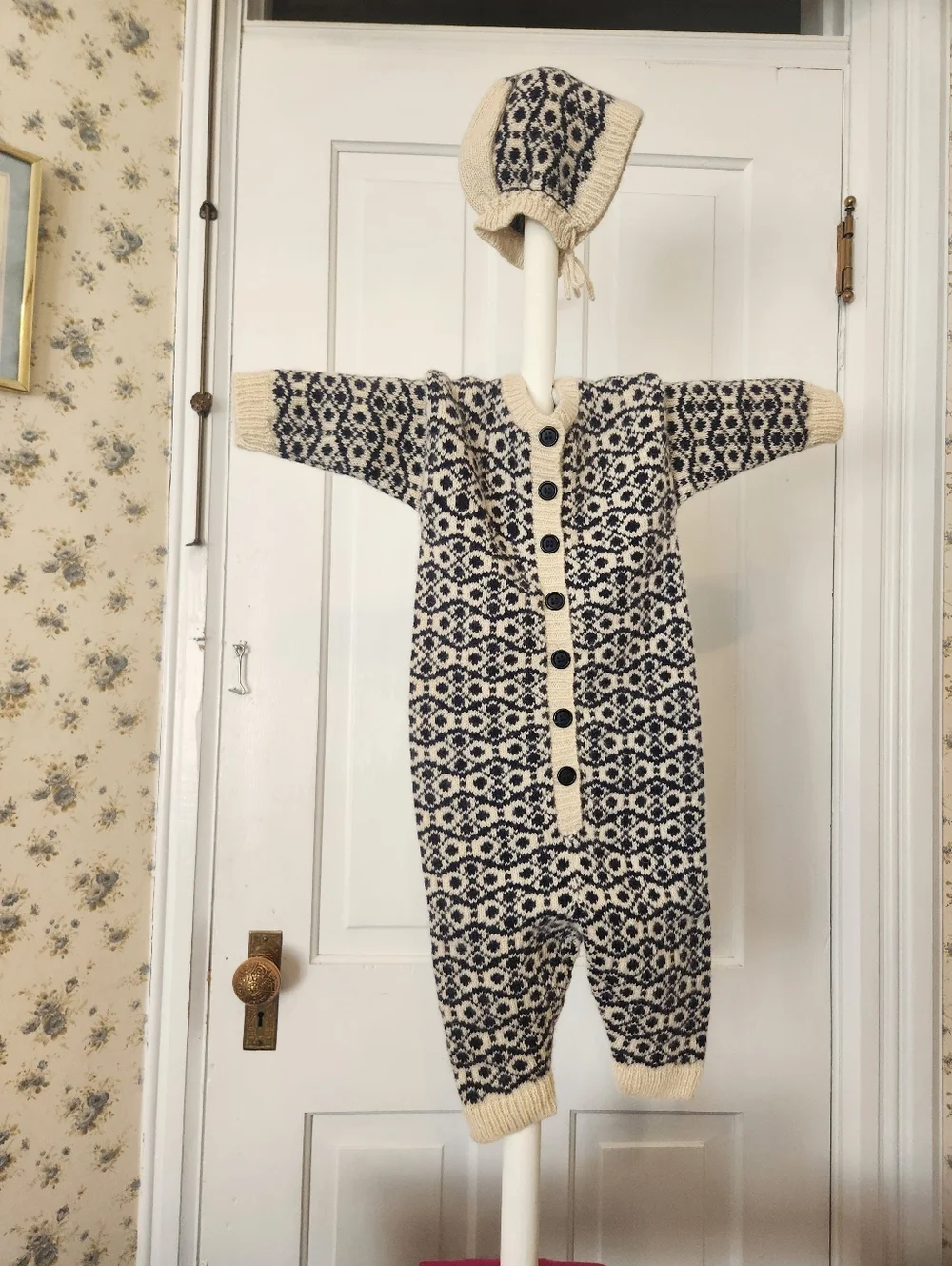 100% American Cashmere Cream & Navy Baby Pajamas Onesie with Hat and Mittens